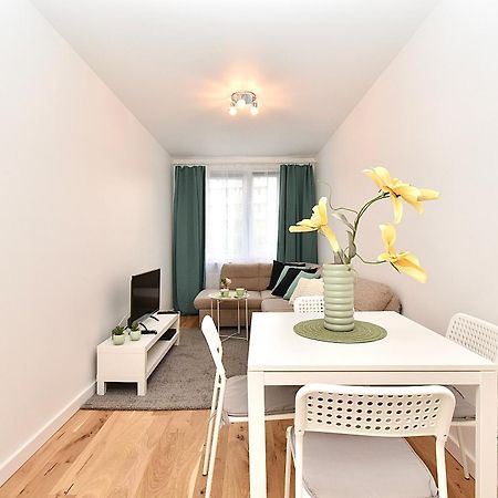 Rental Apartment Obrzezna Warszawa Zewnętrze zdjęcie